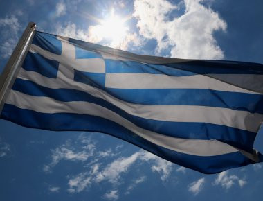 Πρόκληση: Ιστοσελίδα ανέβασε παραποιημένη ελληνική σημαία με την ημισέληνο! (φωτό)